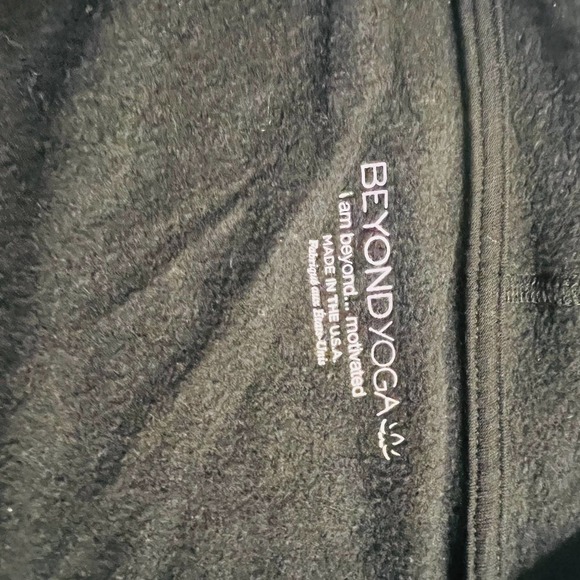 Beyond Yoga Draped Wrap Long Sleeve Three Button Cardigan Top Size XS Black - Picture 5 of 12